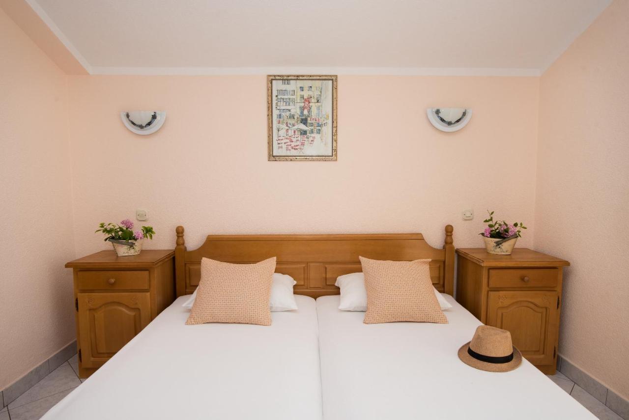 Topic Apartments Водице Экстерьер фото