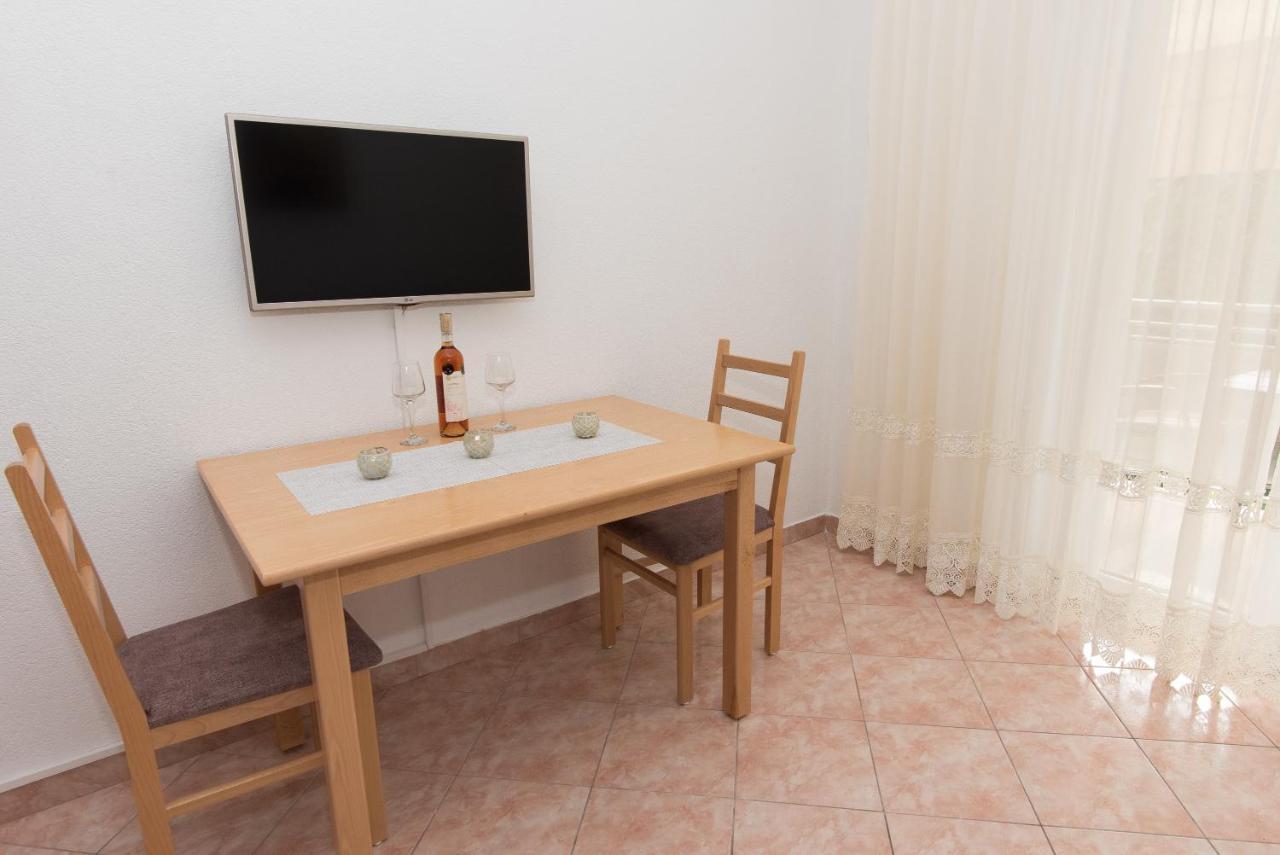 Topic Apartments Водице Экстерьер фото